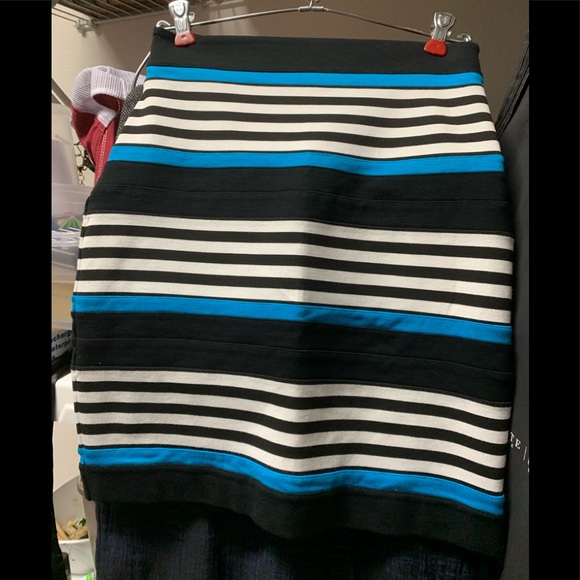 Express striped bandage pencil skirt - Picture 1 of 3